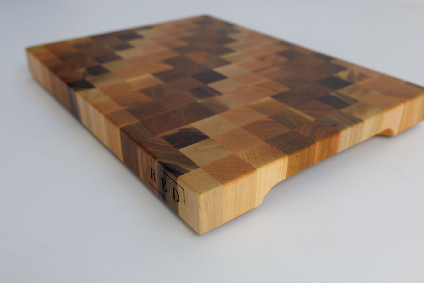 redboard-pixel-kopshout-snijplank-endgrain-houten-snijplank-4