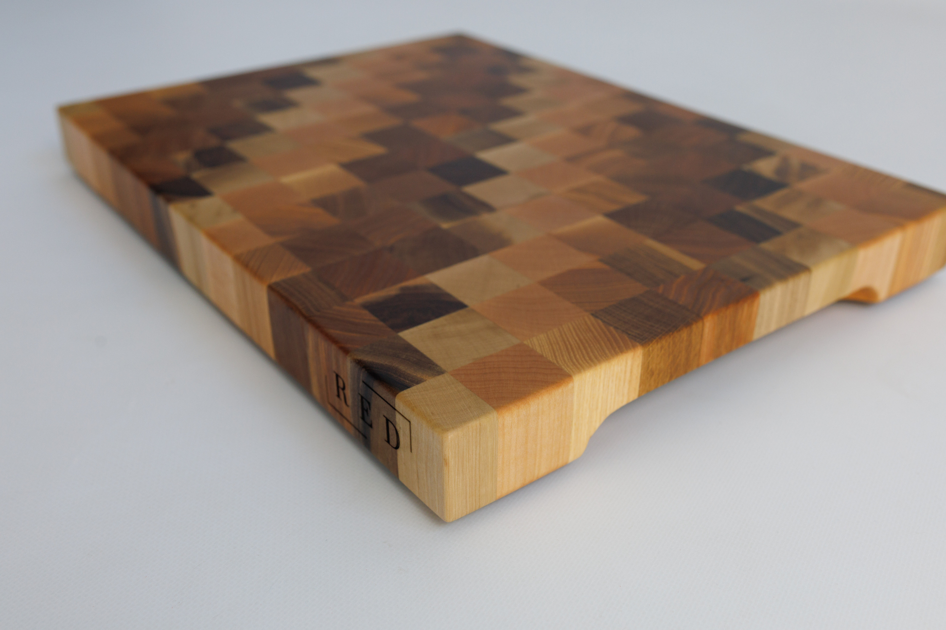 redboard-pixel-kopshout-snijplank-endgrain-houten-snijplank-4